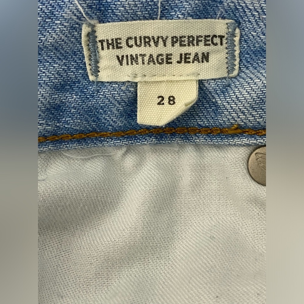 Madewell The Curvy Perfect Vintage Jean in Fitzgerald Wash - Picture 13 of 15